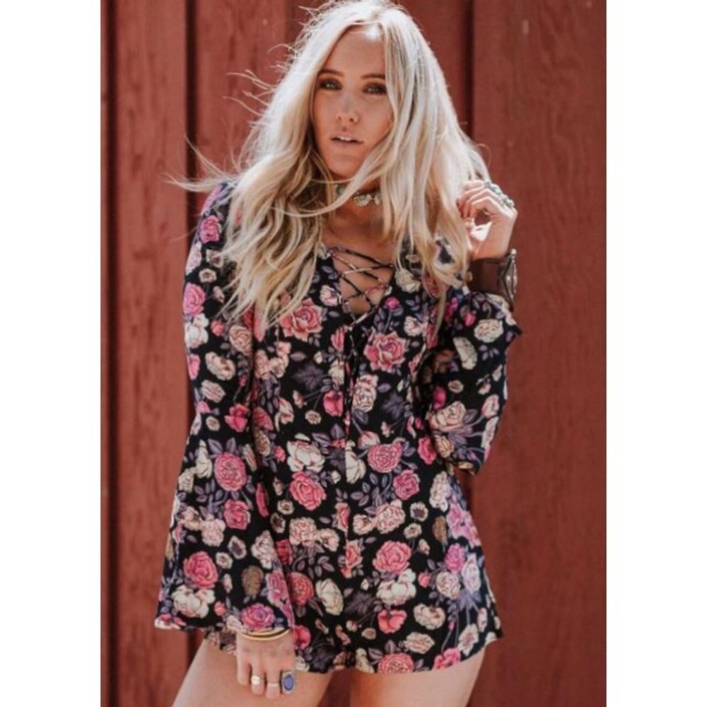 Bohemian Floral bell sleeve Romper (NWOT)